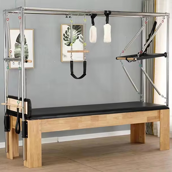 Yoga Fitness Machine - クラシックな高床式ホームジム、プロ仕様のヨガトレーニングベッド、エクササイズストレッチ器具、フィットネスリフォーマー、ピラティス器具