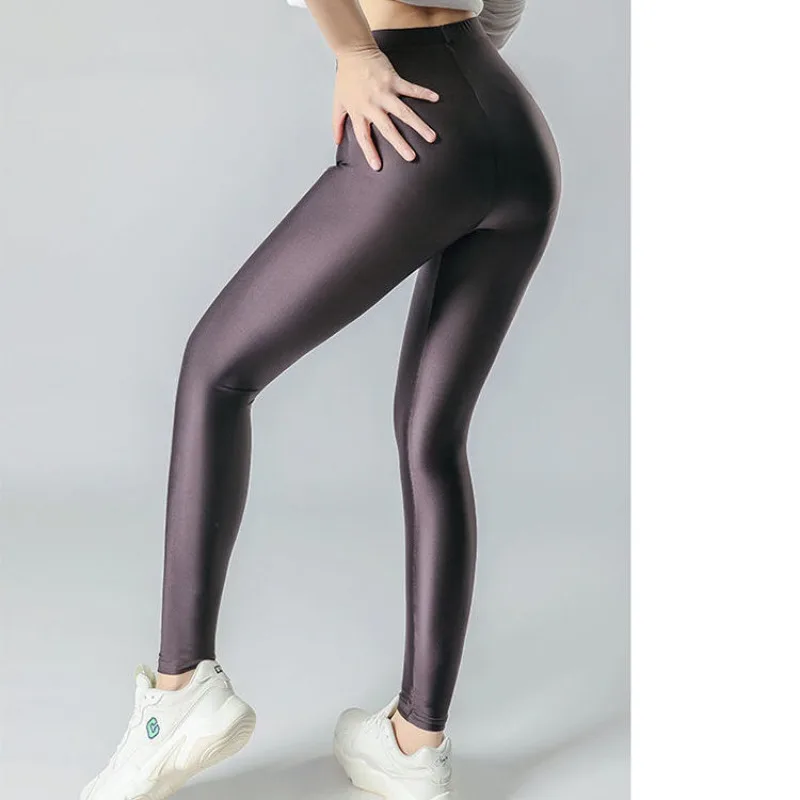 Yoga Fitness Benefits - セクシーな夏のレギンススポーツタイツ女性ハイウエストヨガ光沢のあるボトムススキニーフィットネススウェットパンツ女性服新
