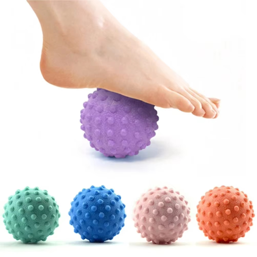 Bosu Ball Balance - 耐久性のある TPE スパイキーマッサージボール フィットネスハンド筋膜ボール レイズドポイントポスチャマスターヨガボール 腰と背中足マッサージボール