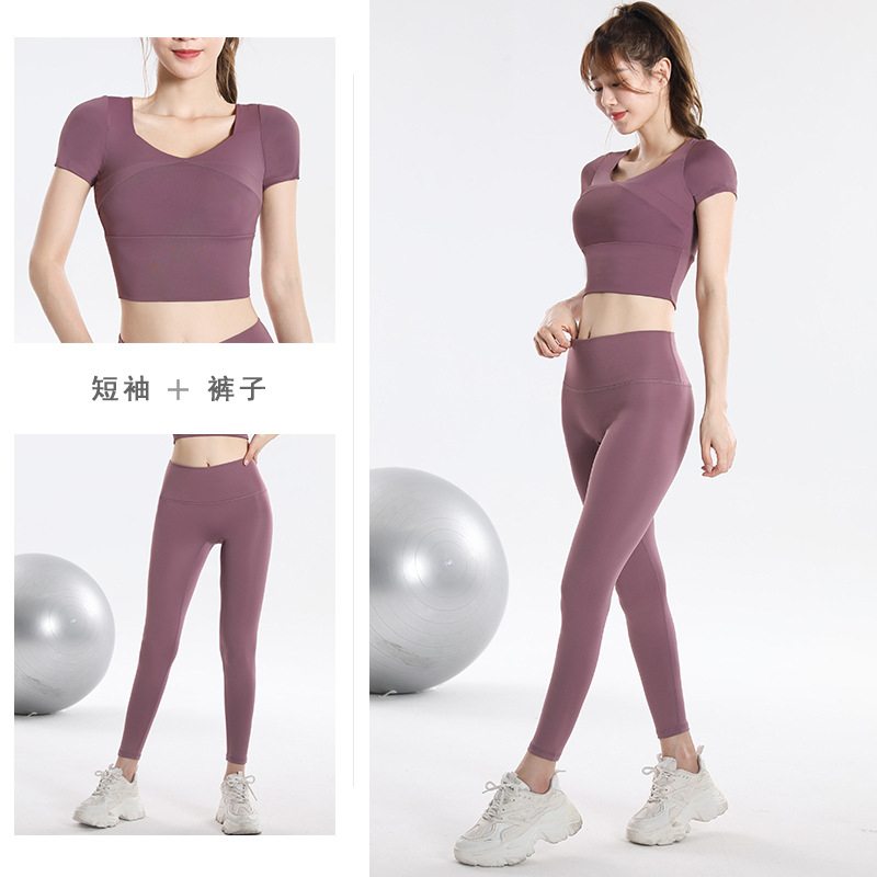 速乾性スポーツトップ（内蔵ブラ付き）プラスサイズ 2026年 - Yoga & Fitness With Faye The Well Being Studio Abbots Langley Reviews のレビューと価格