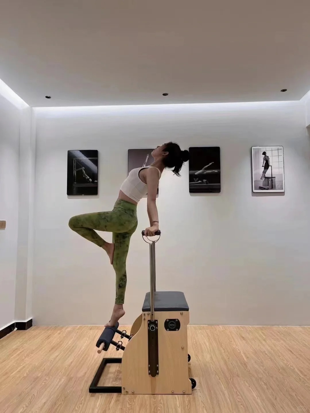 ピラティスファクトリー 大型器具 E30 スタブルチェア ヨ - Yoga Fitness Factory のレビューと価格